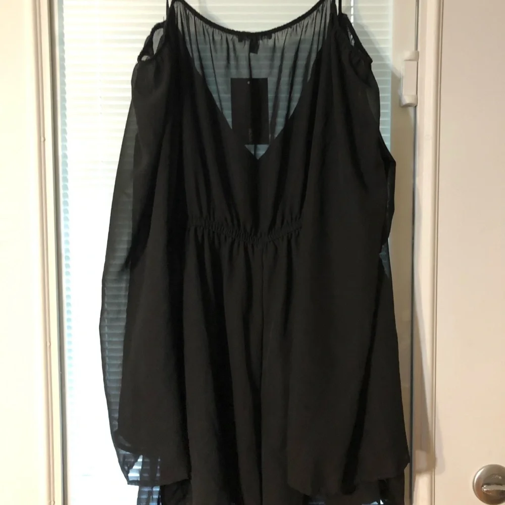 NWT Fashion Nova Romper - Picture 4 of 8